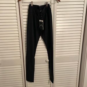 The Upside brand new tights